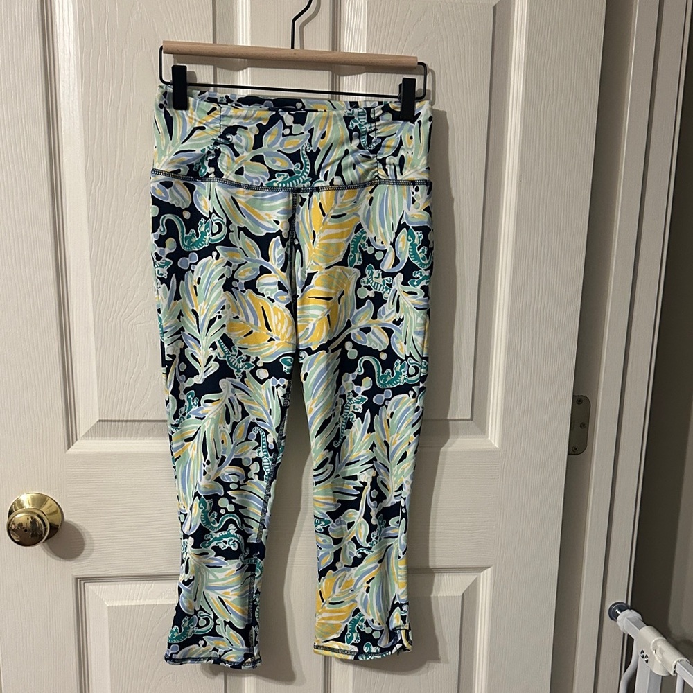 Crown & Ivy leggings